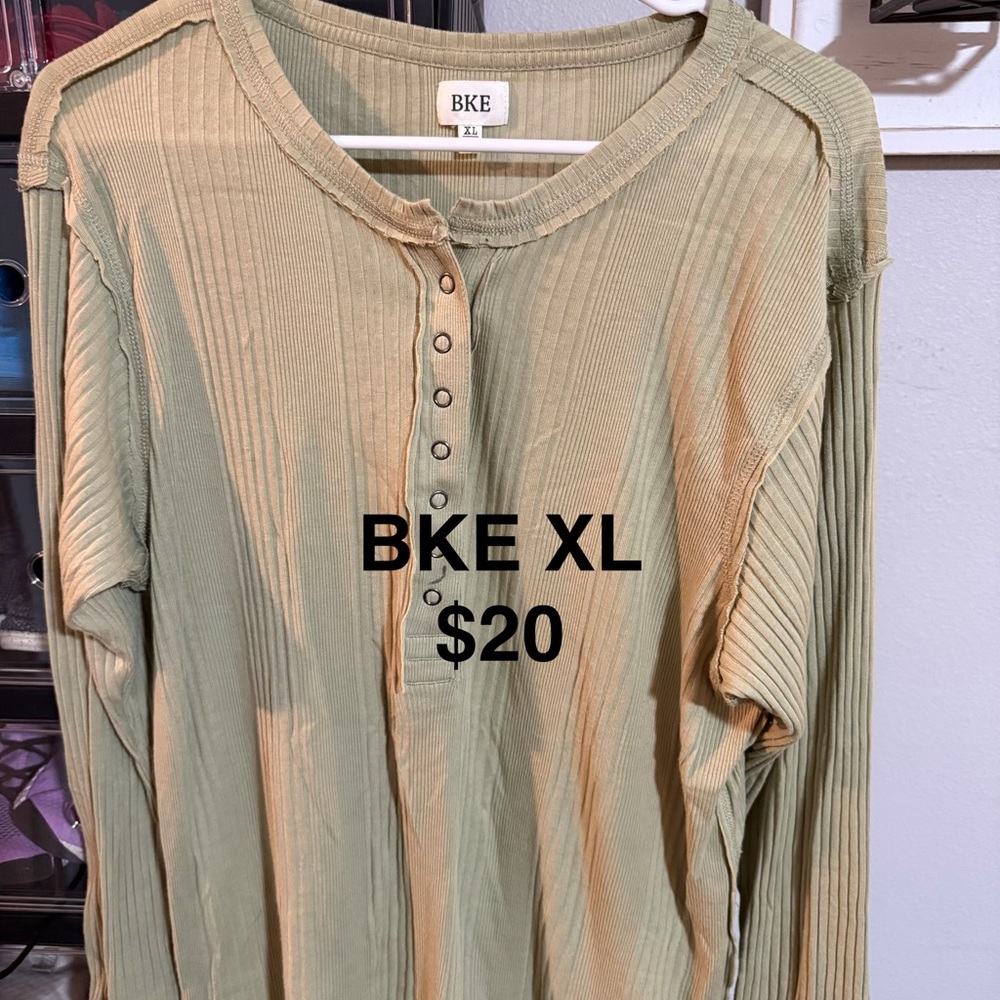 BKE Olive Ribbed Button-Up Top